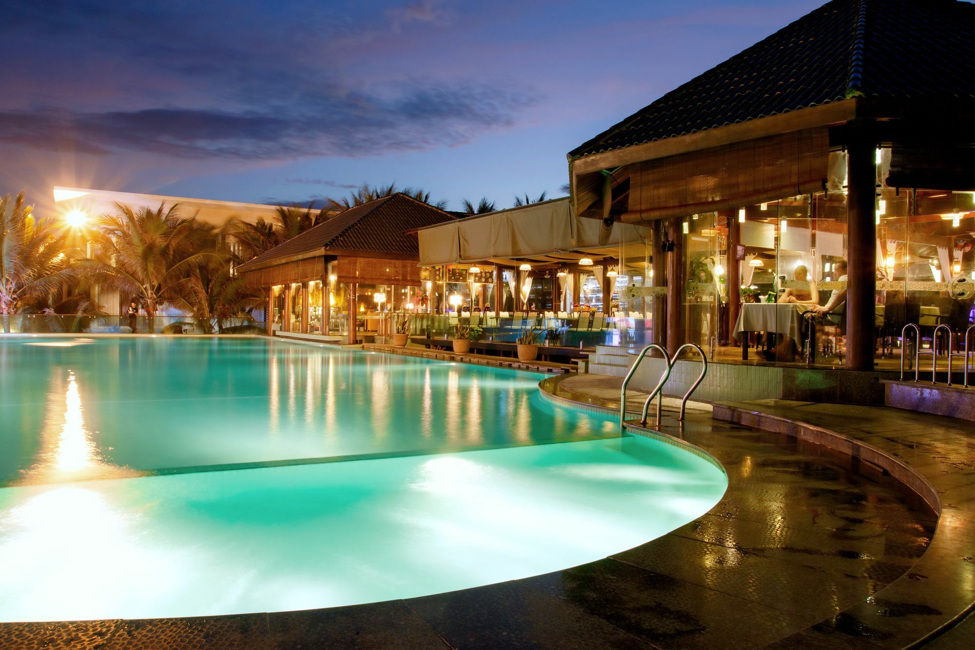 Villa Del Sol Beach Resort & Spa Фантхьет Экстерьер фото