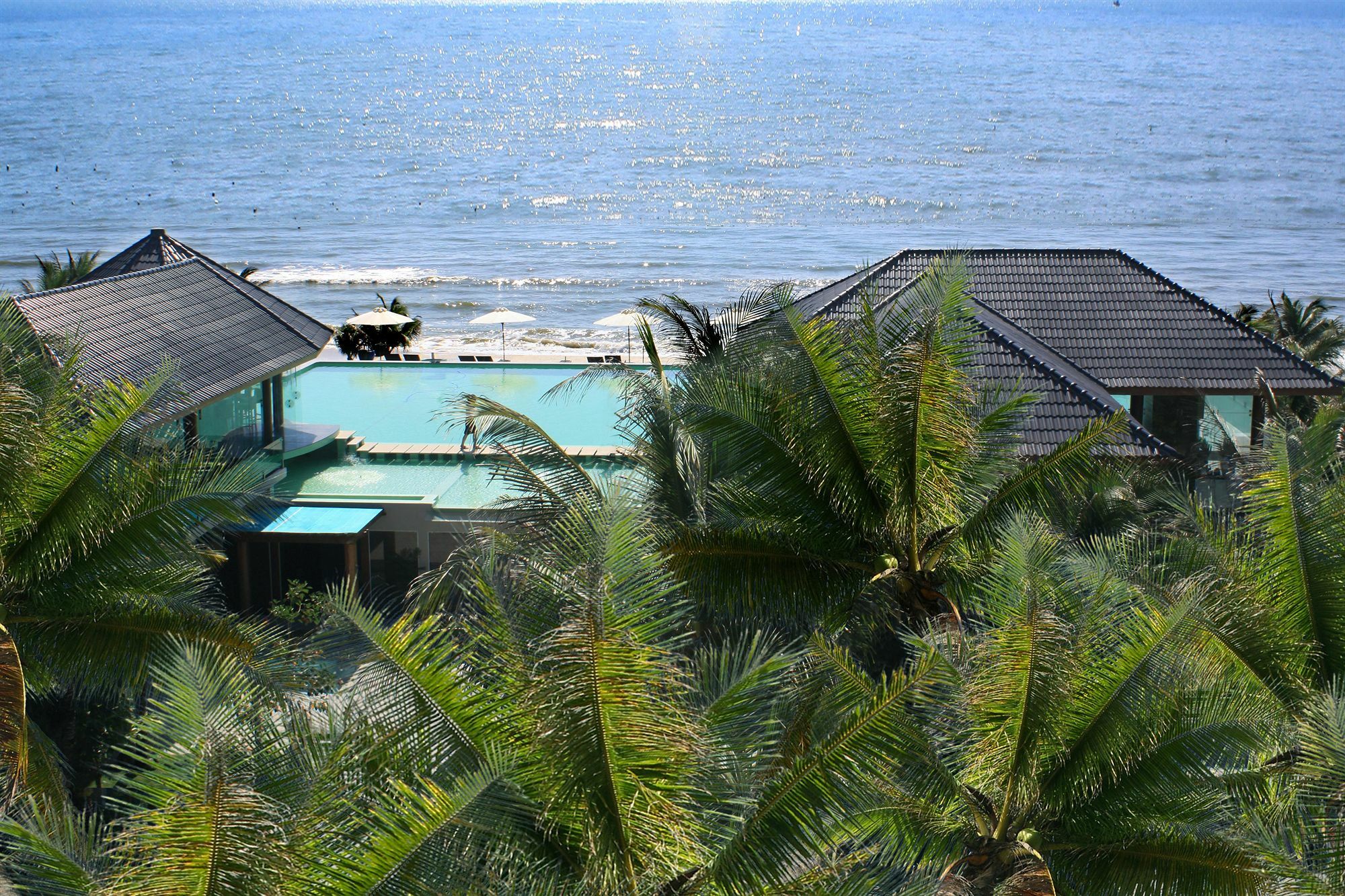 Villa Del Sol Beach Resort & Spa Фантхьет Экстерьер фото